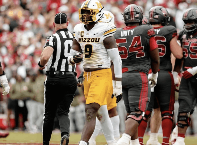 Carolina Panthers- Zion Young, DE, Missouri