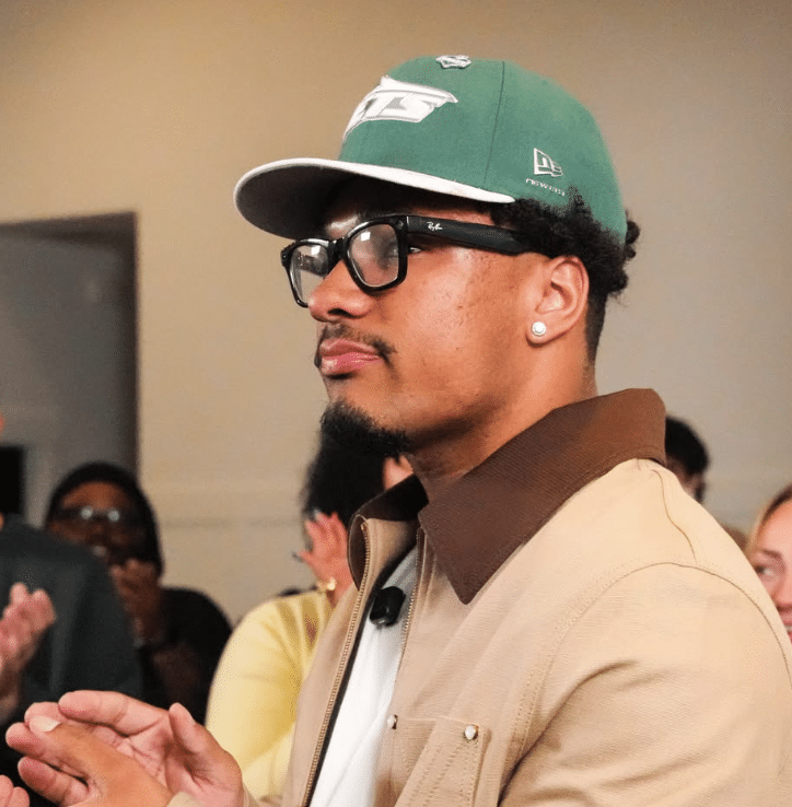 New York Jets A- New York Jets